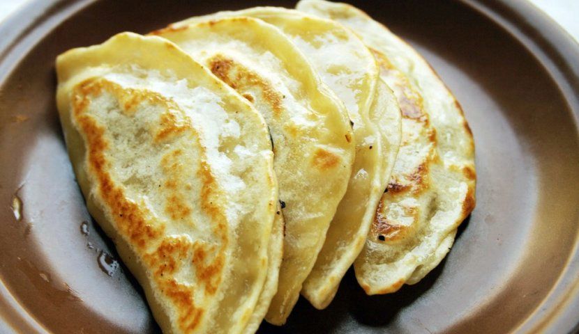 Сырные лепешки с мясом